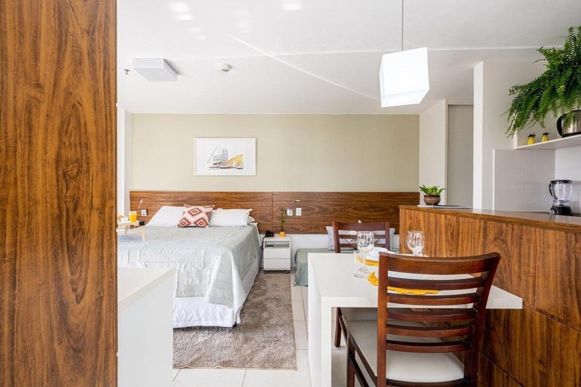 F1313 Fe Flat Espacoso, Confortavel Em Area Apartamento Brasília
